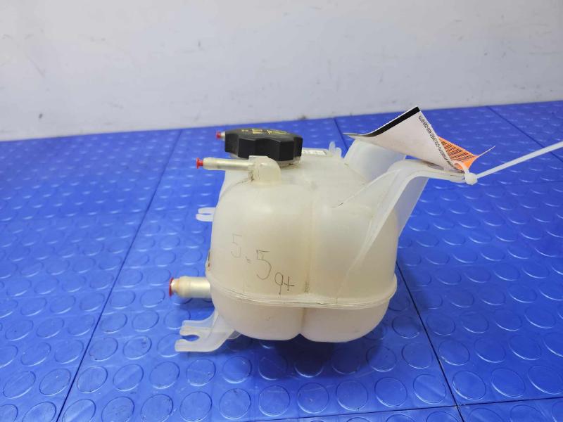 2021 Chrysler Voyager Coolant Recovery Bottle