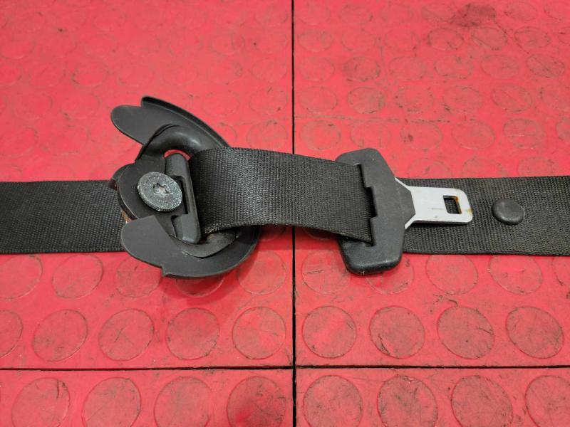 2006 BMW X3 Front Seat Belt