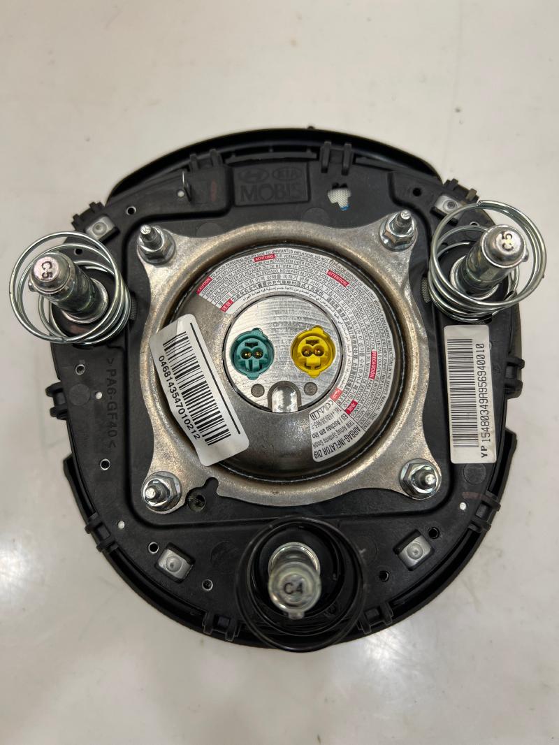 2016 Kia Sedona Air Bag