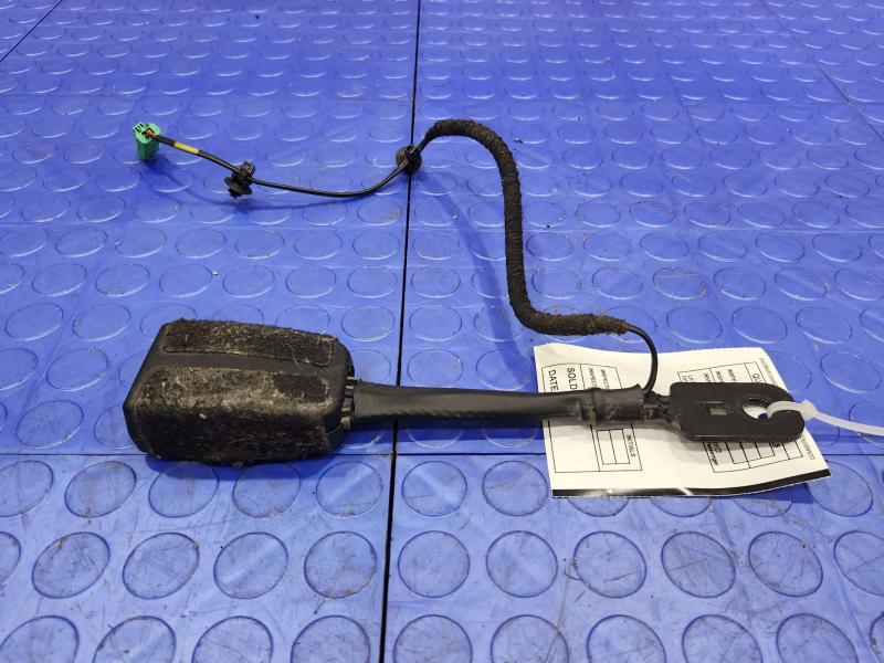 2020 Jeep Renegade Front Seat Belt