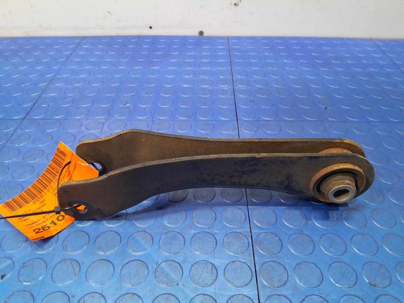 2015 Chrysler 200 Lower Control Arm Rr
