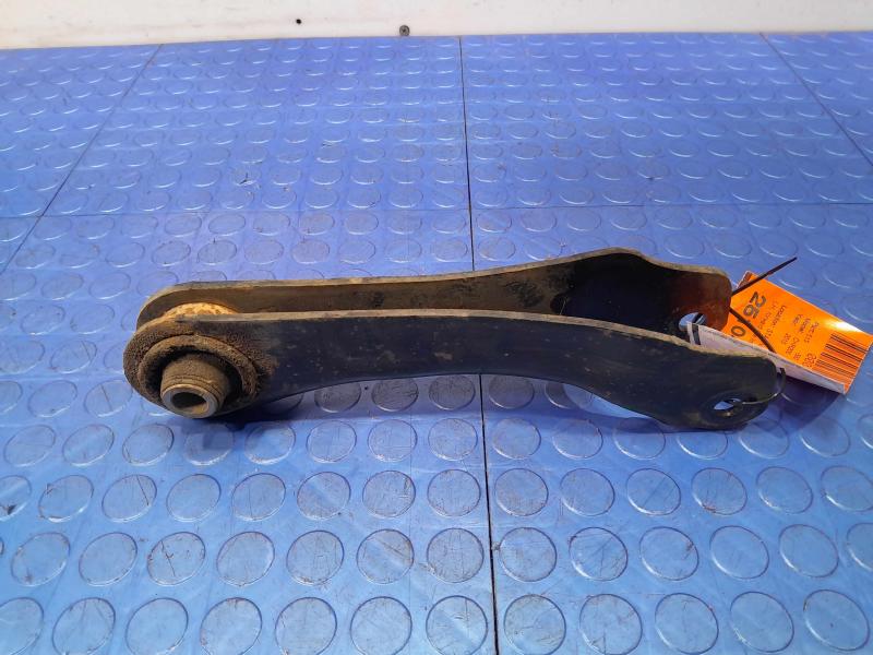 2015 Chrysler 200 Lower Control Arm Rr