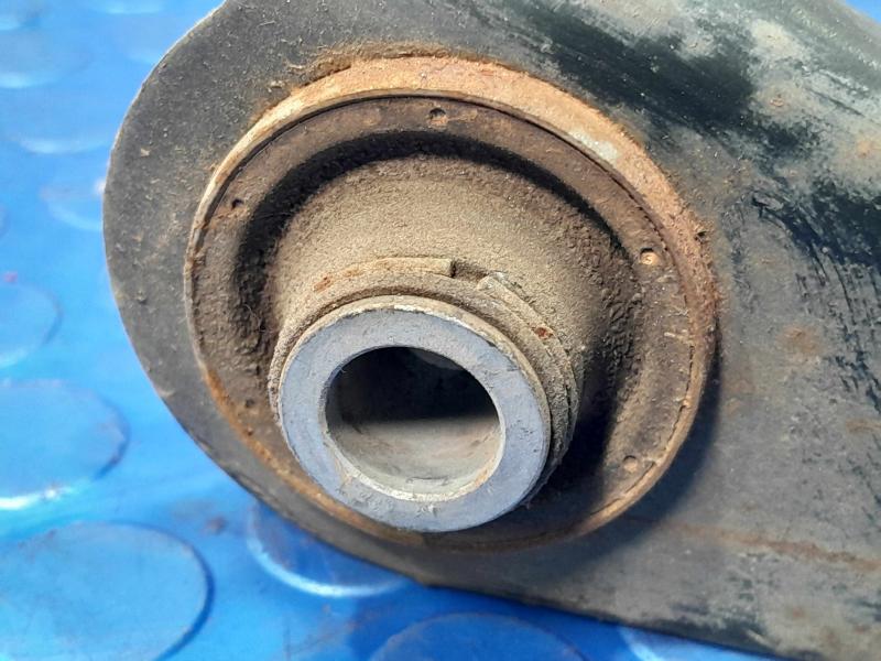 2015 Chrysler 200 Lower Control Arm Rr