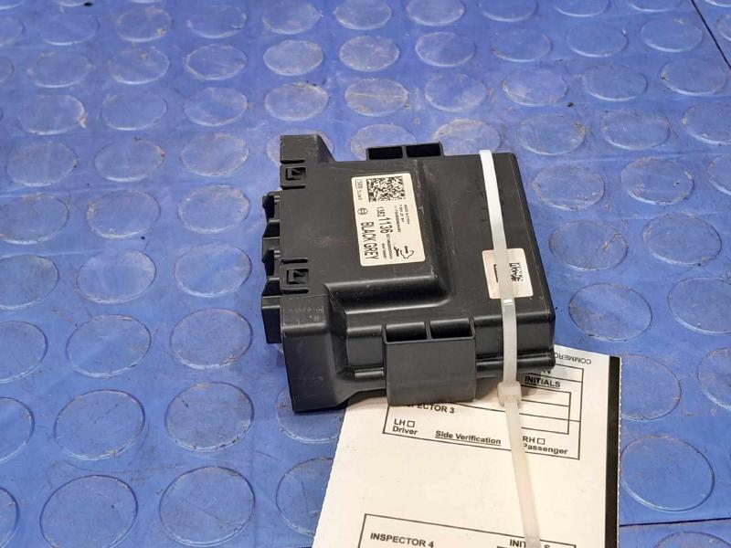 2018 Buick Regal Rear Park Assist Control Module Genuine OEM 13521136