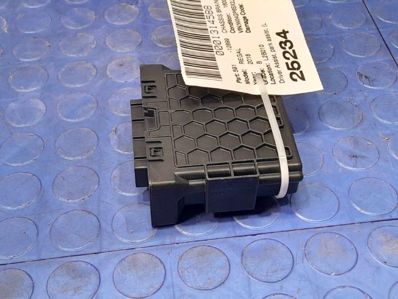 2018 Buick Regal Rear Park Assist Control Module Genuine OEM 13521136