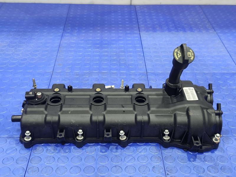 2014 Jeep Grand Cherokee Valve Cover
