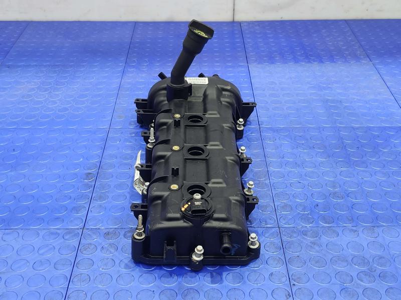 2014 Jeep Grand Cherokee Valve Cover