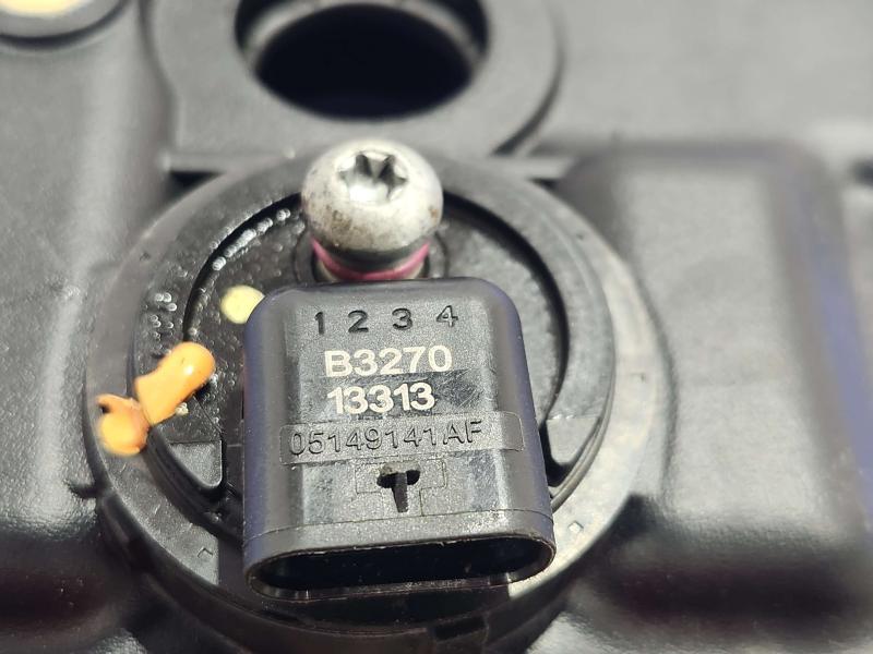 2014 Jeep Grand Cherokee Valve Cover