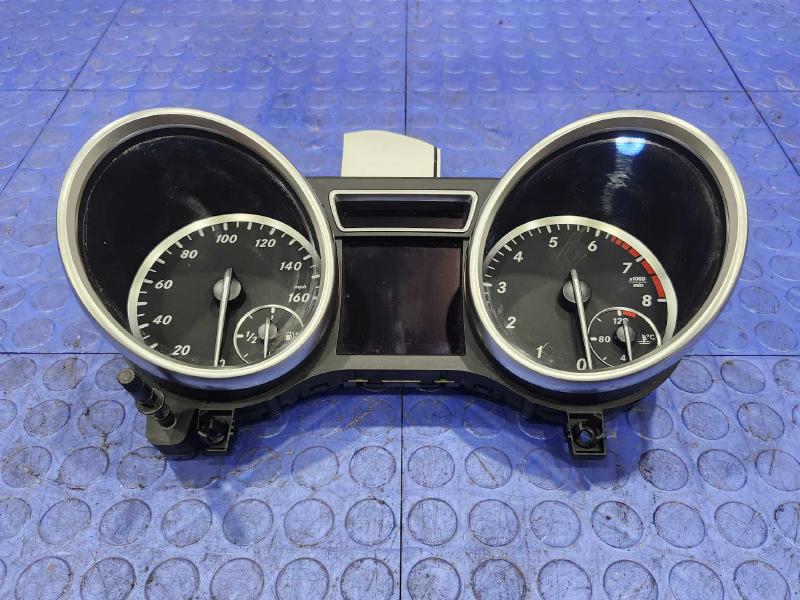 2012 Mercedes Benz ML350 W166 Instrument Cluster Speedometer OEM 1669001905