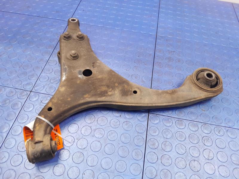 2010-2013 Kia Forte Front Lower Control Arm Right Passenger Side OEM 545011M100,RH