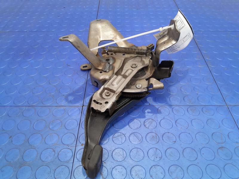 2010-2015 Toyota Prius Parking Brake Lever Pedal Assembly OEM 46200-47070