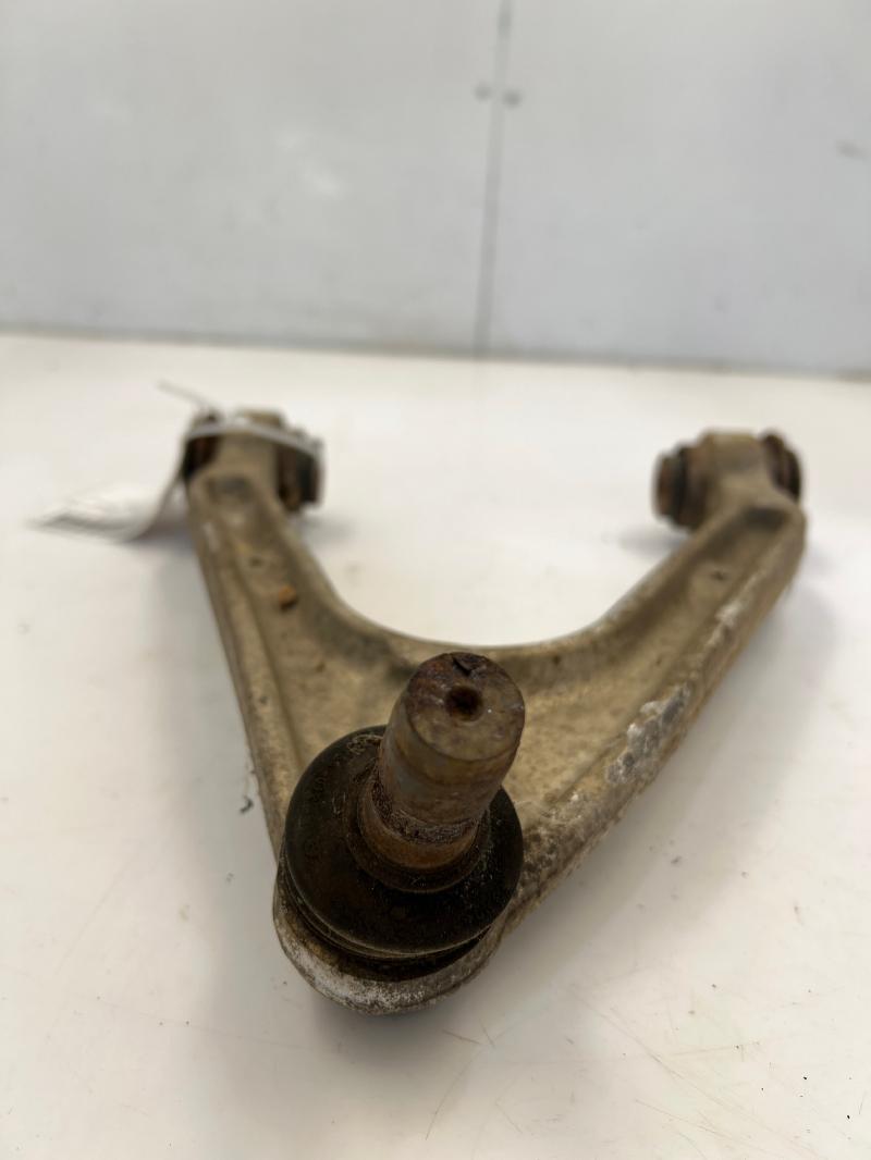 2006 - 2010 Hummer H3 Front Upper Control Arm RH Passenger Side OEM 15082975