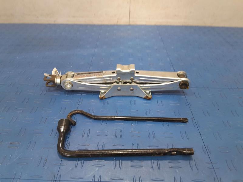 2011 Honda Accord Jack Assembly