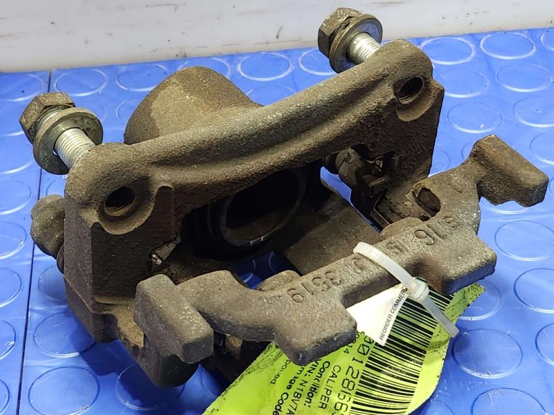 2015 Infiniti Q50 Caliper