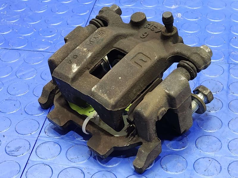 2015 Infiniti Q50 Caliper