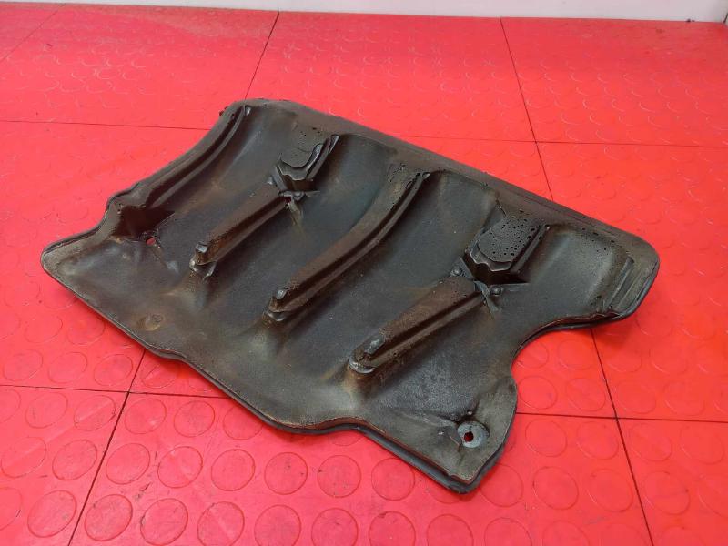 2016 Chrysler 200 Engine Cover