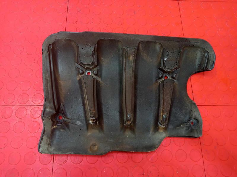 2016 Chrysler 200 Engine Cover
