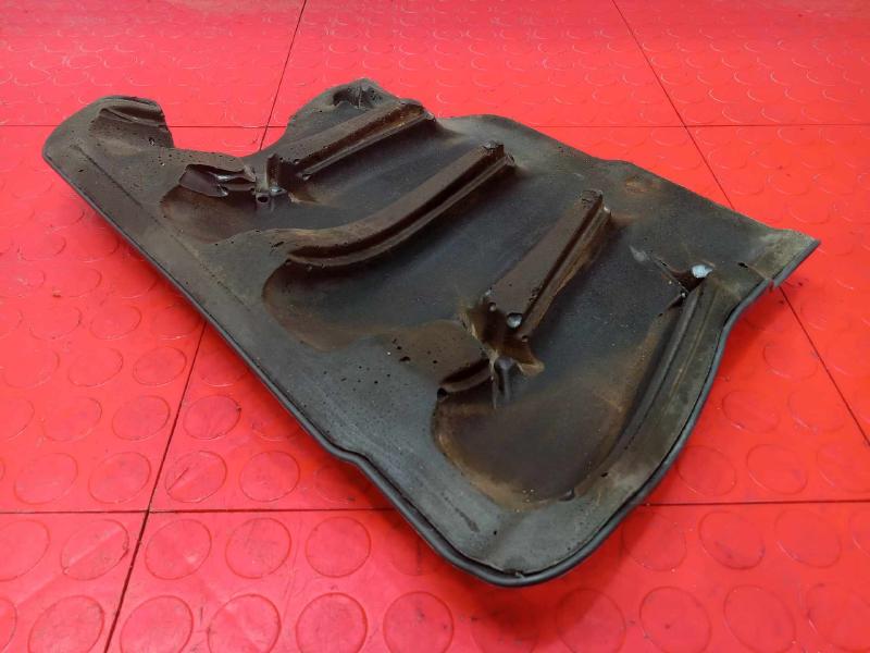 2016 Chrysler 200 Engine Cover