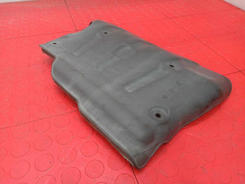 2016 Chrysler 200 Engine Cover