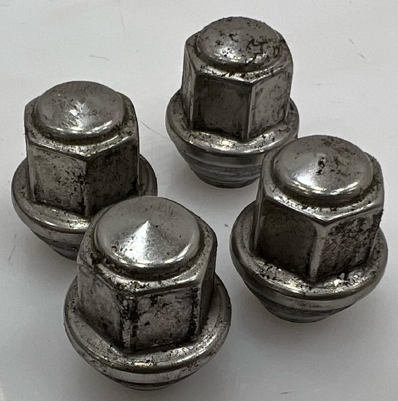 2020 Ford EcoSport Lug Nuts