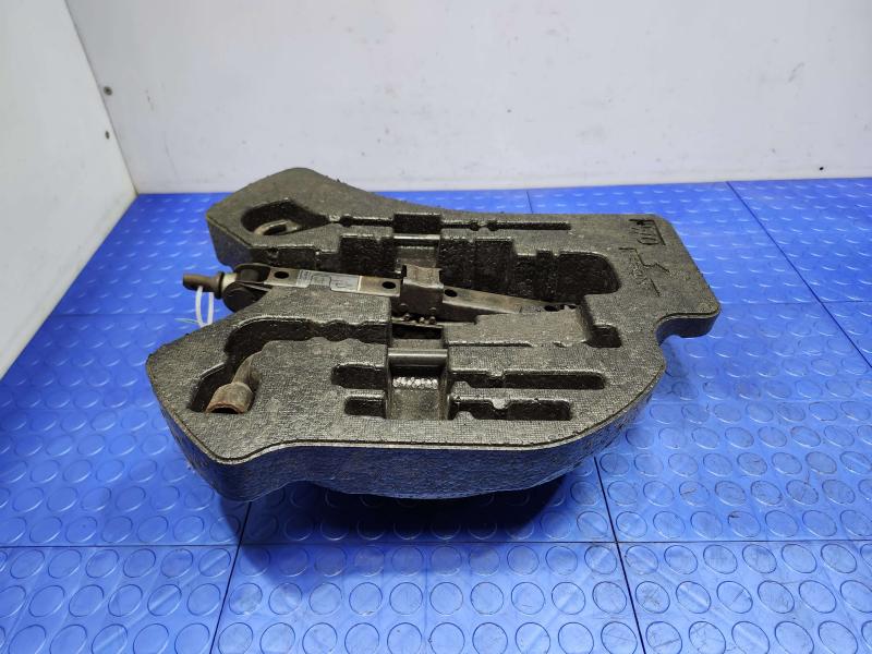 2013 Honda Civic Jack Assembly