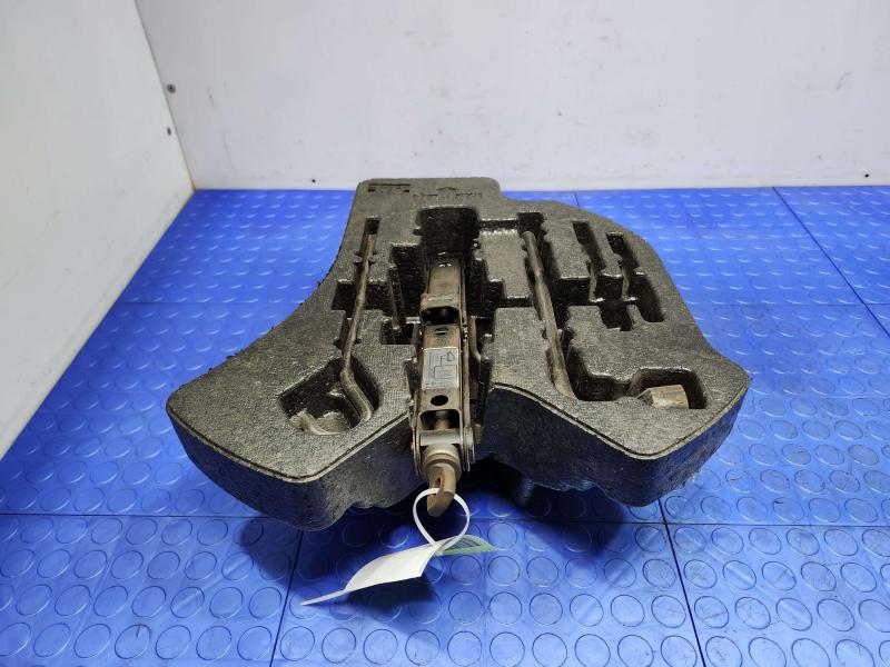 2013 Honda Civic Jack Assembly