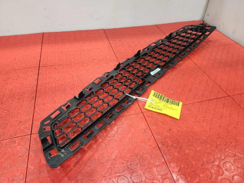 2013 Chevrolet Malibu Grille