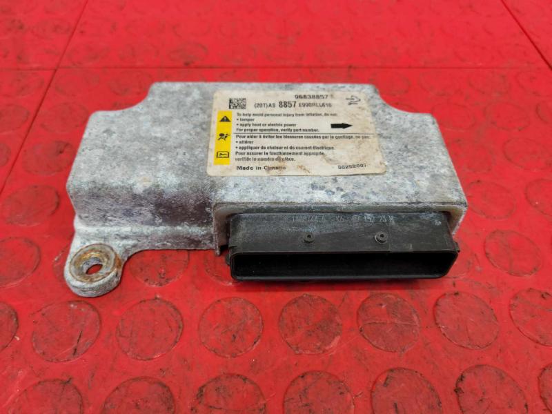2008-2010 Saturn Vue SRS Restraint Control Module Genuine OEM 96838857