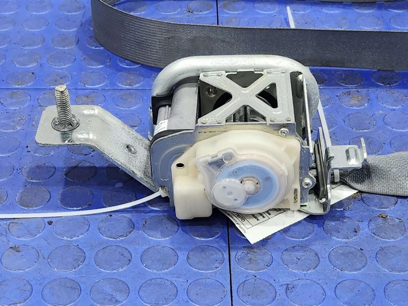 2011 Ford F-150 Front Seat Belt