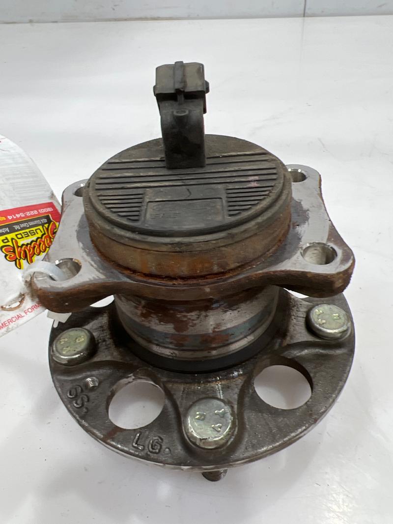 2017 - 2020 Hyundai Elantra Sedan Rear Hub and Wheel Bearing OEM 52730F2000