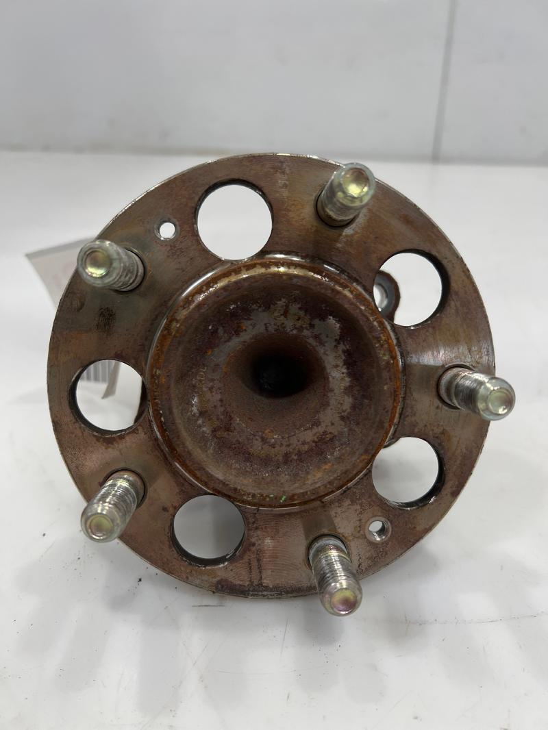 2017 - 2020 Hyundai Elantra Sedan Rear Hub and Wheel Bearing OEM 52730F2000