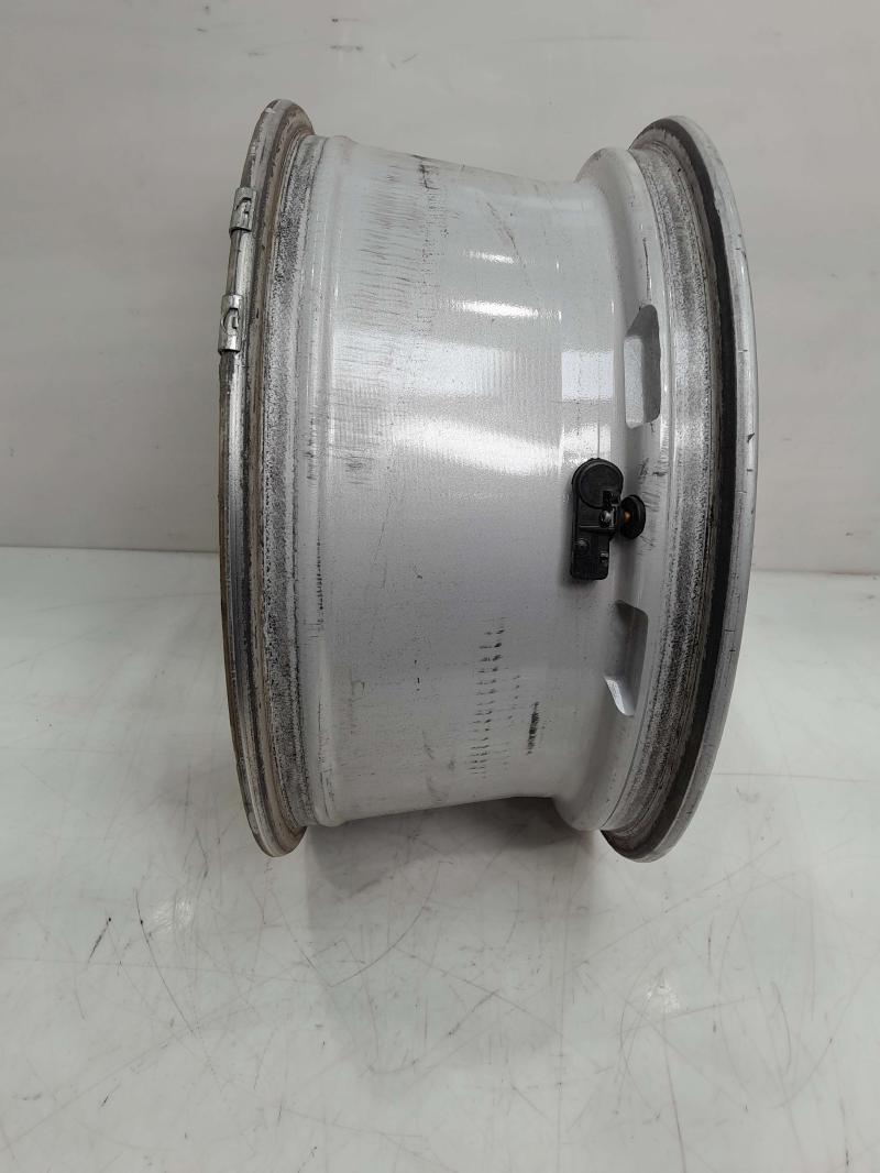 2011 Jeep Grand Cherokee Wheel