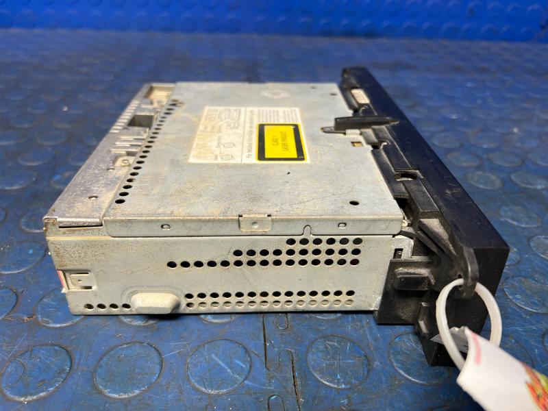 2004 Porsche Cayenne Audio & Visual Equip.(Radio)