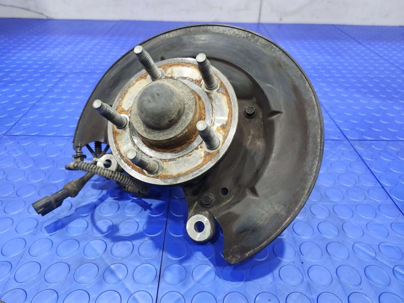 2006 Ford Mustang Spindle Knuckle Front