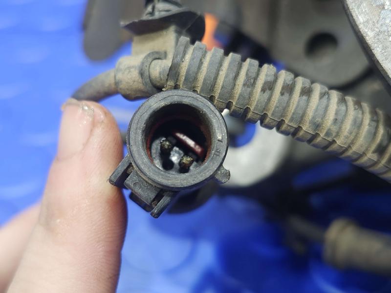 2006 Ford Mustang Spindle Knuckle Front