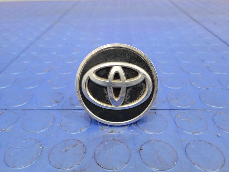 2015 Toyota Camry Center Cap