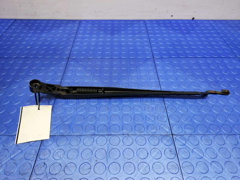 2010 Toyota Prius Wiper Arm