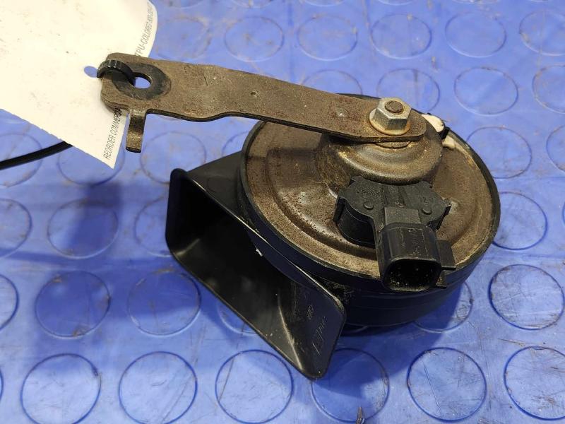 2017-2025 Cadillac XT5 Low Note Horn Assembly Genuine OEM 23290937