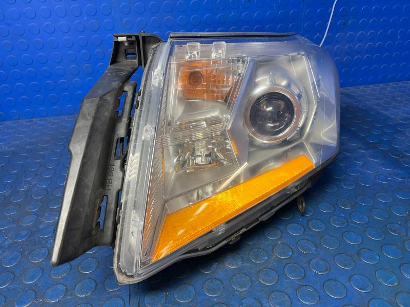 2014 Cadillac SRX Headlamp Assembly