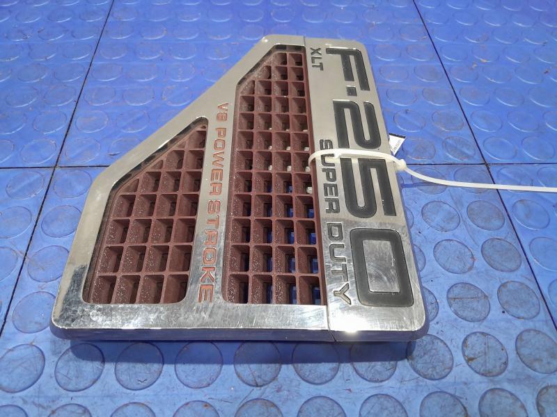 2008 Ford F-250 Super Duty Fender Moulding