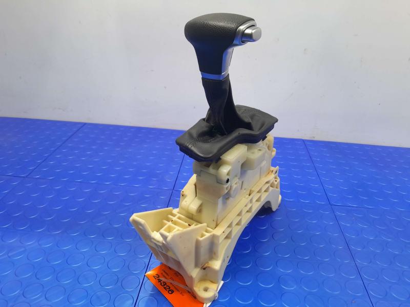 2016-2020 Kia Optima Automatic Transmission Gear Shifter Assembly OEM 46700D4200