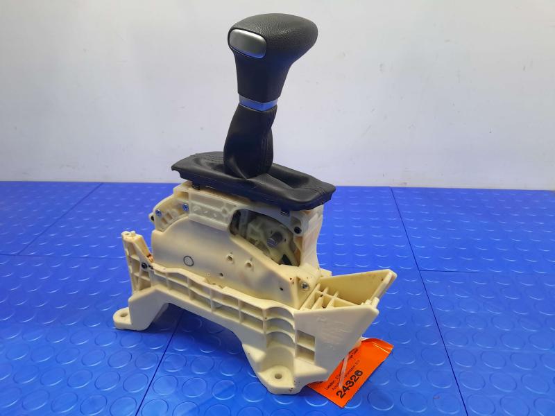 2016-2020 Kia Optima Automatic Transmission Gear Shifter Assembly OEM 46700D4200