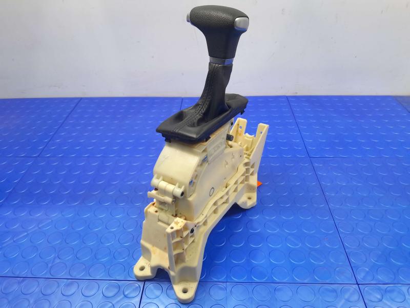 2016-2020 Kia Optima Automatic Transmission Gear Shifter Assembly OEM 46700D4200