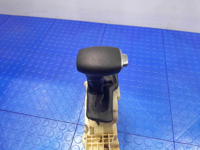 2016-2020 Kia Optima Automatic Transmission Gear Shifter Assembly OEM 46700D4200