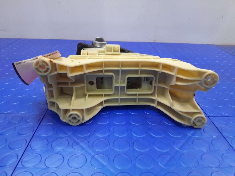 2016-2020 Kia Optima Automatic Transmission Gear Shifter Assembly OEM 46700D4200