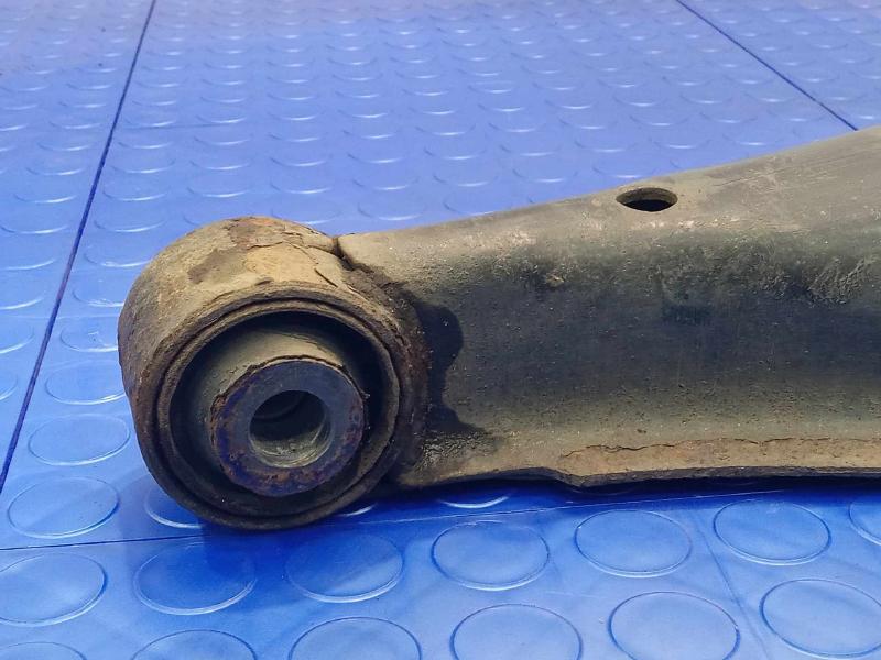 2015 Ford Taurus Lower Control Arm Rr