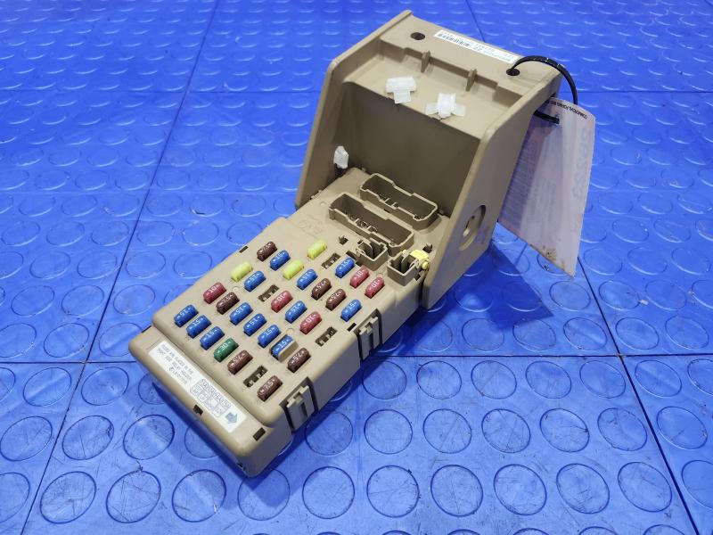 2009-2013 Subaru Forester Cabin Fuse Box Juntion Block Genuine OEM 82201FG010
