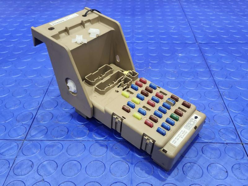 2009-2013 Subaru Forester Cabin Fuse Box Juntion Block Genuine OEM 82201FG010