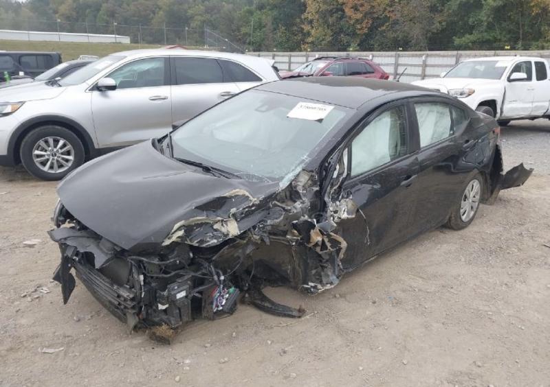 2020 Nissan Versa Front Door Regulator