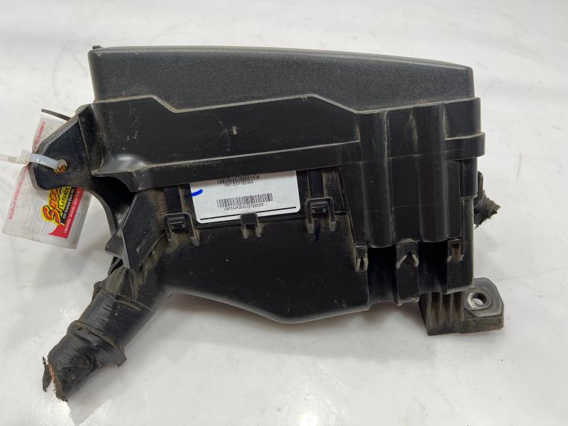 2017 Hyundai Elantra Engine Fuse Box